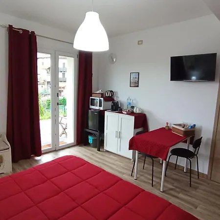 ベッド・アンド・ブレックファスト La Dimora Dei Due Laghi