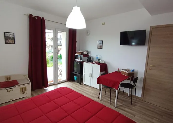 فندق مبيت وإفطار La Dimora Dei Due Laghi